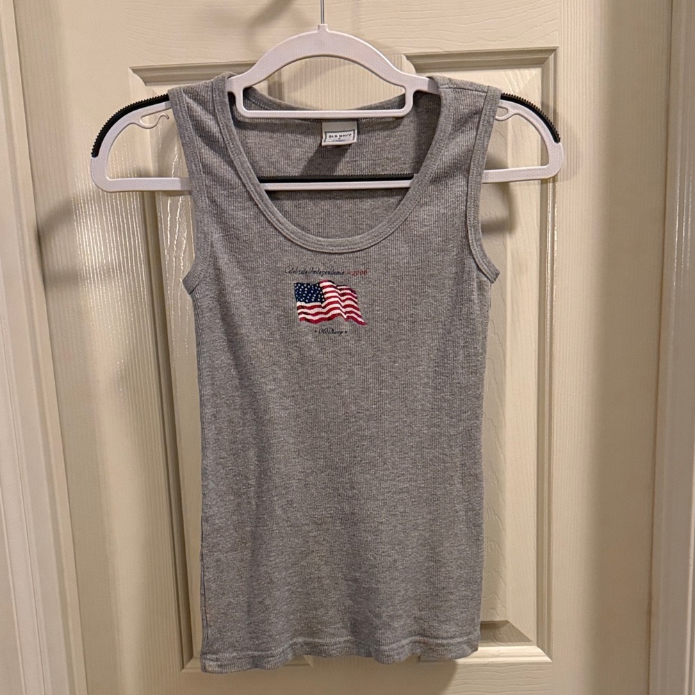 Old Navy, Never Worn, Gray American Flag Tank Top